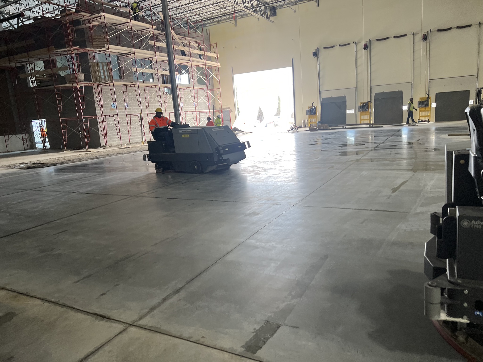 Factory Floor Sweeping Scrubbing Cleaning Best #1 Services in Atlanta, GA