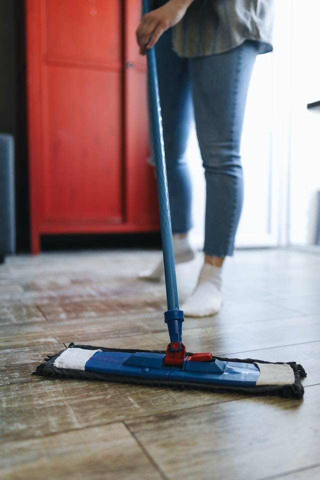 Services – Floor Cleaning Service
