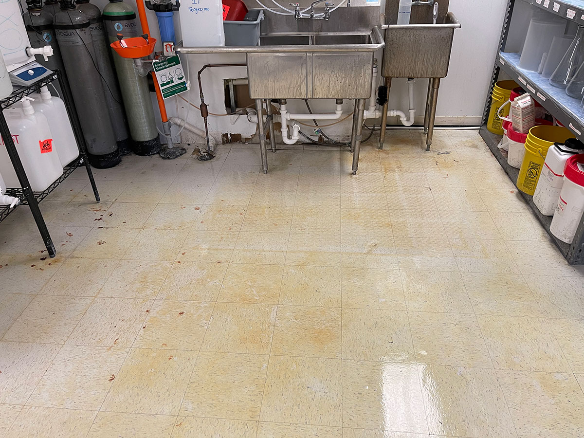 Commercial Warehouse & Industrial - Floor Factory Floor Cleaning - Floor Stripping And Waxing services - Parking Garage Cleaning in Atlanta. GA - 360 Floor Cleaning Services