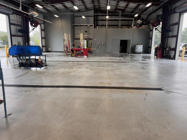 Garage & Mechanic Shop Floor Cleaning Services | Metro Atlanta | 360 Floor Cleaning”